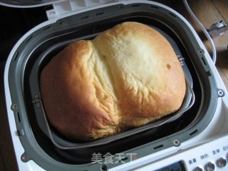 奶香大吐司（面包机版）的做法步骤：10