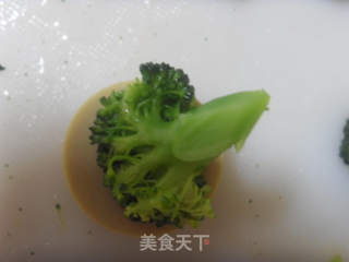绿树银花（火锅豆腐拌西兰花）的做法步骤：6