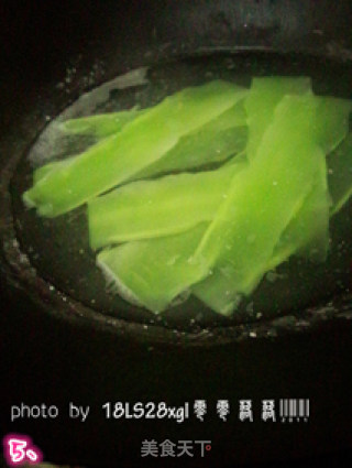 青笋卷三丝——营养更美味的做法步骤：5