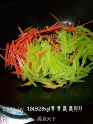 青笋卷三丝——营养更美味的做法步骤：7