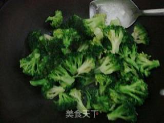 简单家常菜--------【蚝油西兰花】的做法步骤：8