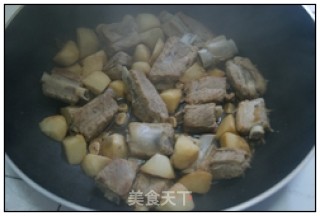 芋头烧排骨的做法步骤：16