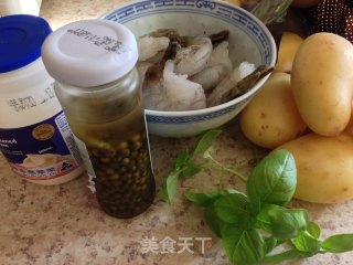 青胡椒奶油虾球的做法步骤：1