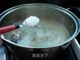 野生熟菌粉煮野猪肉的做法步骤：7