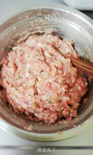 菜肉大馄饨的做法步骤：2