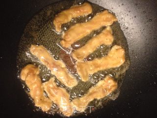 酥肉蔬菜汤的做法步骤：1