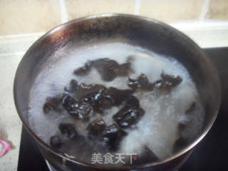 木耳娃娃菜的做法步骤：4