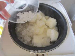 百合雪梨银耳羹的做法步骤：5