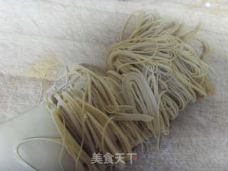 双丝汤（土豆丝干豆腐汤）的做法步骤：1