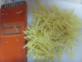 双丝汤（土豆丝干豆腐汤）的做法步骤：2