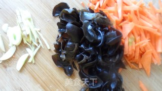 鱼香肉丝的做法步骤：2