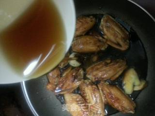 三杯鸡翅的做法步骤：6