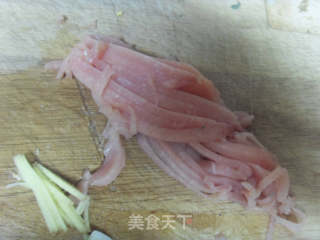 肉丝茭白的做法步骤：3