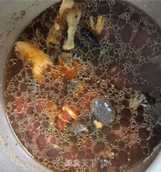 当归乌鸡汤的做法步骤：4