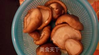 杏鲍菇夹@鲜香菇朵的做法步骤：2