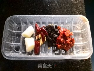 生爆盐煎肉的做法步骤：1