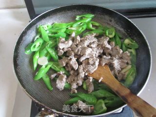 杭椒小炒牛肉的做法步骤：10