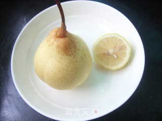 降燥润肺--柠檬雪梨饮的做法步骤：1