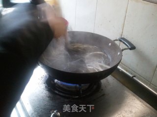 老友炒旱藕粉丝的做法步骤：5