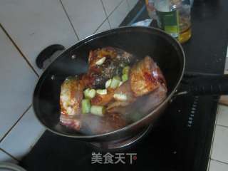 简单家常炖白鲢鱼的做法步骤：5