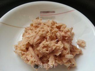 金枪鱼奶酪三明治的做法步骤：2