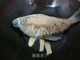 湖北名菜--------------【红烧武昌鱼】的做法步骤：5