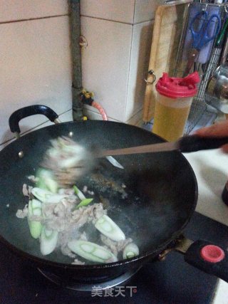 葱爆羊肉的做法步骤：5