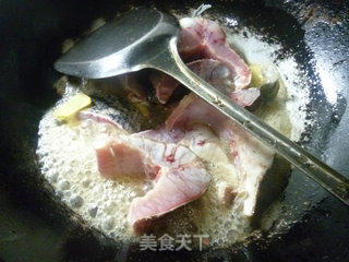 糖醋黑鱼的做法步骤：5