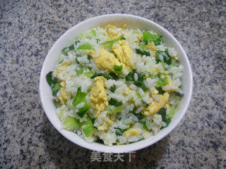 鸡蛋青菜炒饭的做法步骤：11