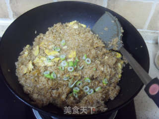 蛋炒饭的做法步骤：5