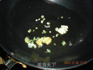 白菜猪肉炖粉条的做法步骤：3