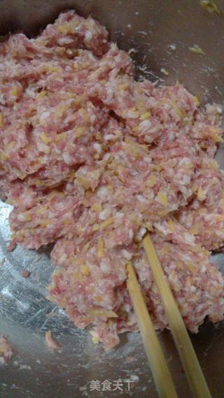 胡萝卜肉丸的做法步骤：2