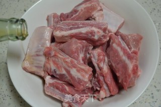 芳香排骨的做法步骤：2