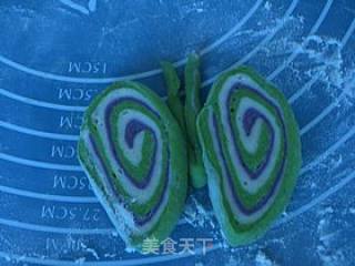 紫薯菠菜花样馒头的做法步骤：7