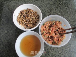 香菇鲜肉包子的做法步骤：3