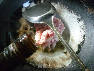 咸菜炒五花肉的做法步骤：4