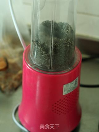 核桃黑芝麻糊——老上海的情结的做法步骤：2