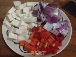咖喱鸡肉饭的做法步骤：2