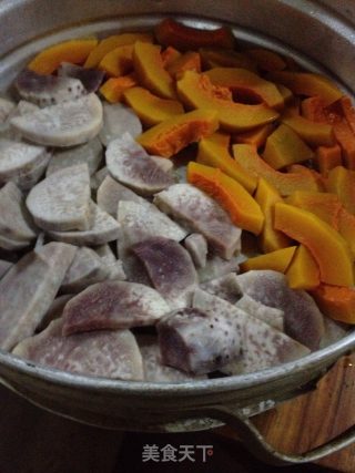 黄金南瓜饼的做法步骤：1