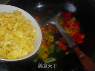 彩椒炒蛋的做法步骤：6