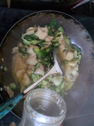 速冻黄瓜炒肉的做法步骤：8