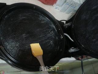电饼铛版披萨的做法步骤：3