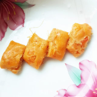 番茄肉松蛋卷的做法步骤：5