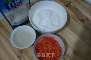 胡萝卜小花卷的做法步骤：3