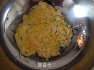 蛋炒饭的做法步骤：3