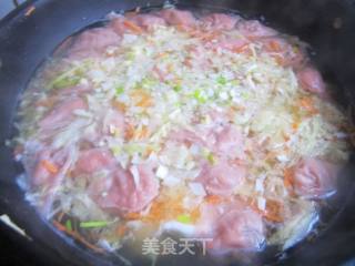 红色的鲜虾馄饨的做法步骤：21