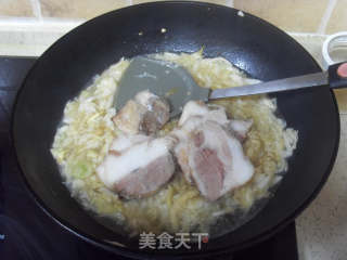 酸菜白肉的做法步骤：6