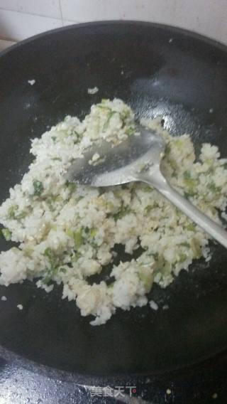 美味蛋炒饭的做法步骤：7