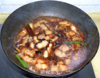 酱香芋儿五花肉的做法步骤：10