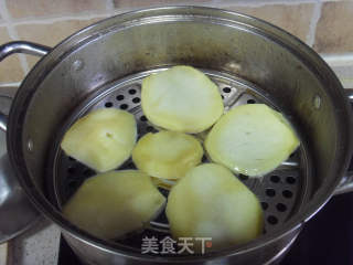 焦香土豆丸的做法步骤：1